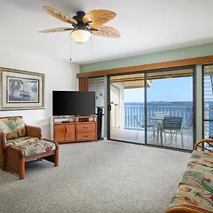 Sea Village With Unobstructed Ocean Views And Oceanside Pool Apartment